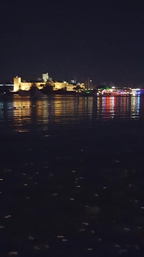 Goekmavi Pansiyon Αλικαρνασσός Εξωτερικό φωτογραφία